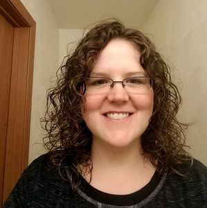 Meet your Posher, Hayley